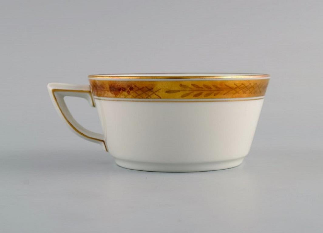 Danish Royal Copenhagen Service No. 607, Five Teacups with Saucers For Sale