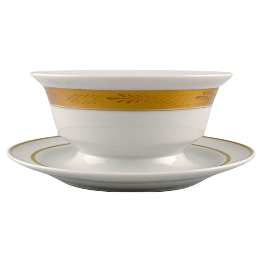 Royal Copenhagen Service No. 607. Porcelain Sauce Bowl For Sale