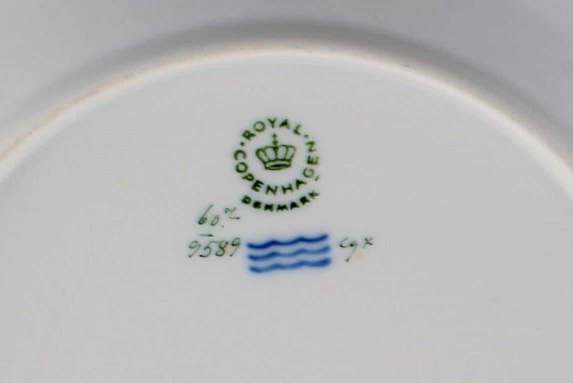 Mid-20th Century Royal Copenhagen Service No. 607, Six Porcelain Lunch Plates, 1960s For Sale