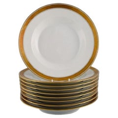 Royal Copenhagen Service No. 607, White, 9 Deep Plates in Porcelain