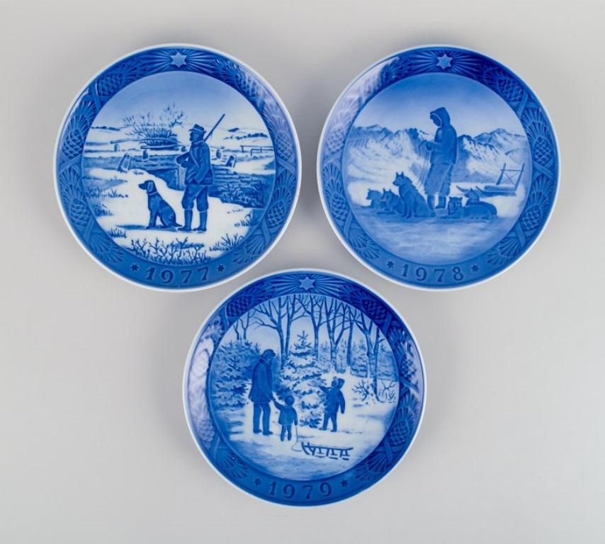 Danois Royal Copenhagen, ensemble de neuf assiettes de Noël en porcelaine. en vente