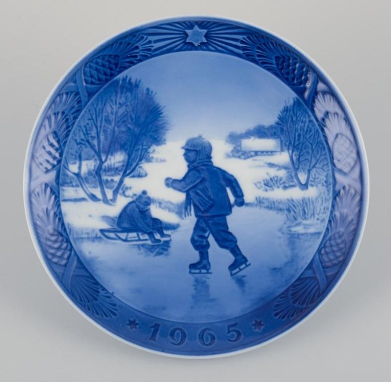 Porcelain Royal Copenhagen, set of seven Christmas plates in porcelain, 1960s For Sale