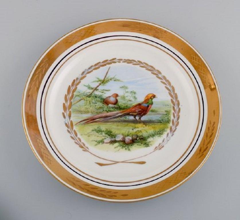 Royal Copenhagen. Set of six large dinner/decoration plates with hand-painted bird motifs. Dated 1959.
In excellent condition.
3rd factory quality.
Measures: 27.5 cm.