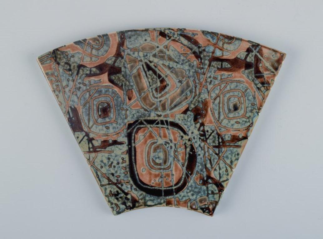 Danois Royal Copenhagen, six carreaux de faïence de Baca à glaçure à motifs. Modèle 869/3811. en vente