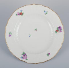 Royal Copenhagen. Six Saxon Flower dinner plates in porcelain.