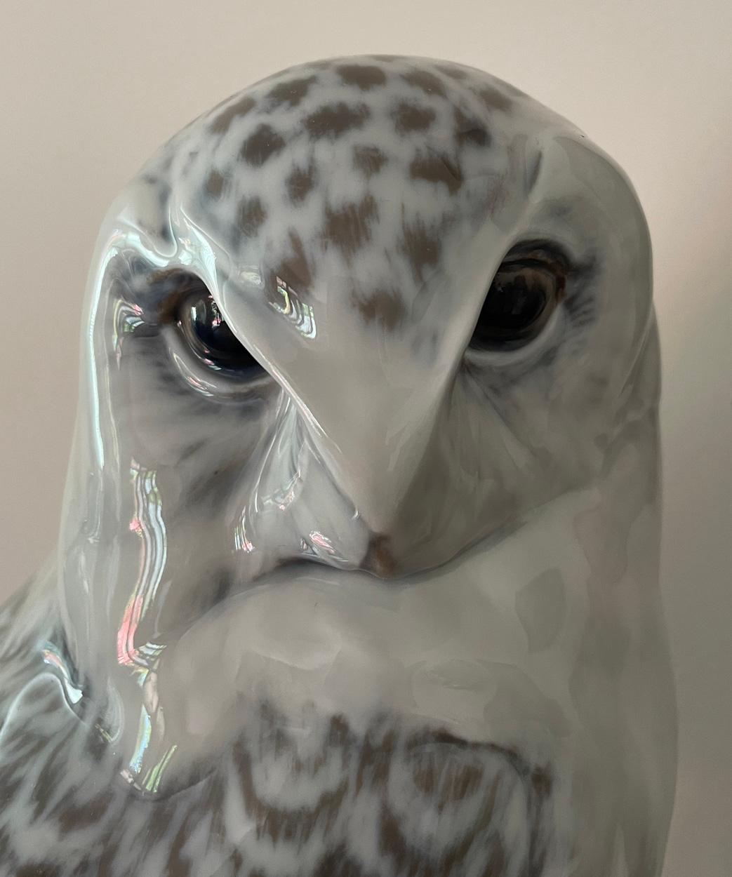 Royal Copenhagen Snowy Owl Designed by Peter Herold, circa 1980 In Good Condition In Melbourne, Victoria