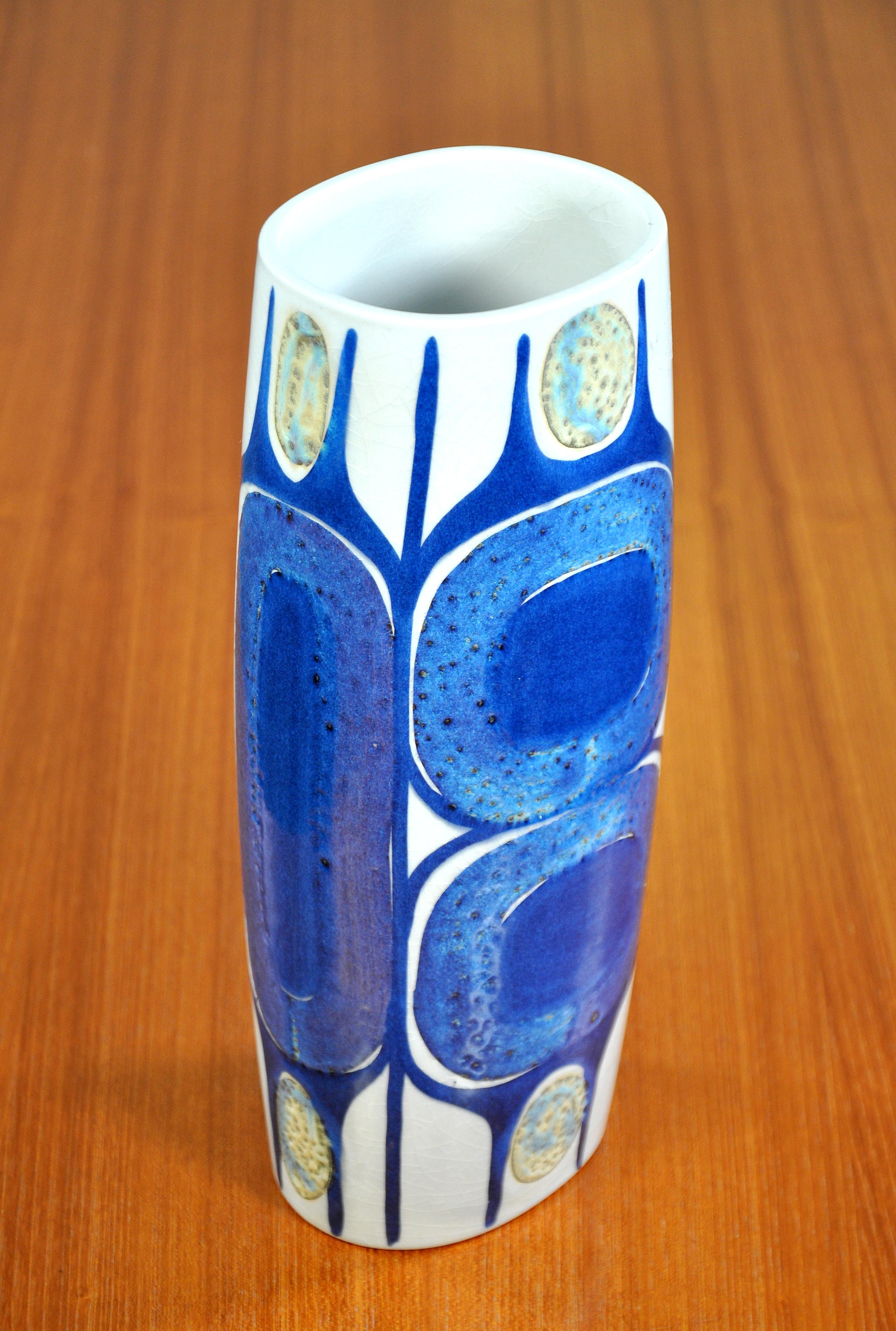 Danois Grand vase en céramique Tenera de la collection Royal Copenhagen par Inge-Lise Koefoed en vente