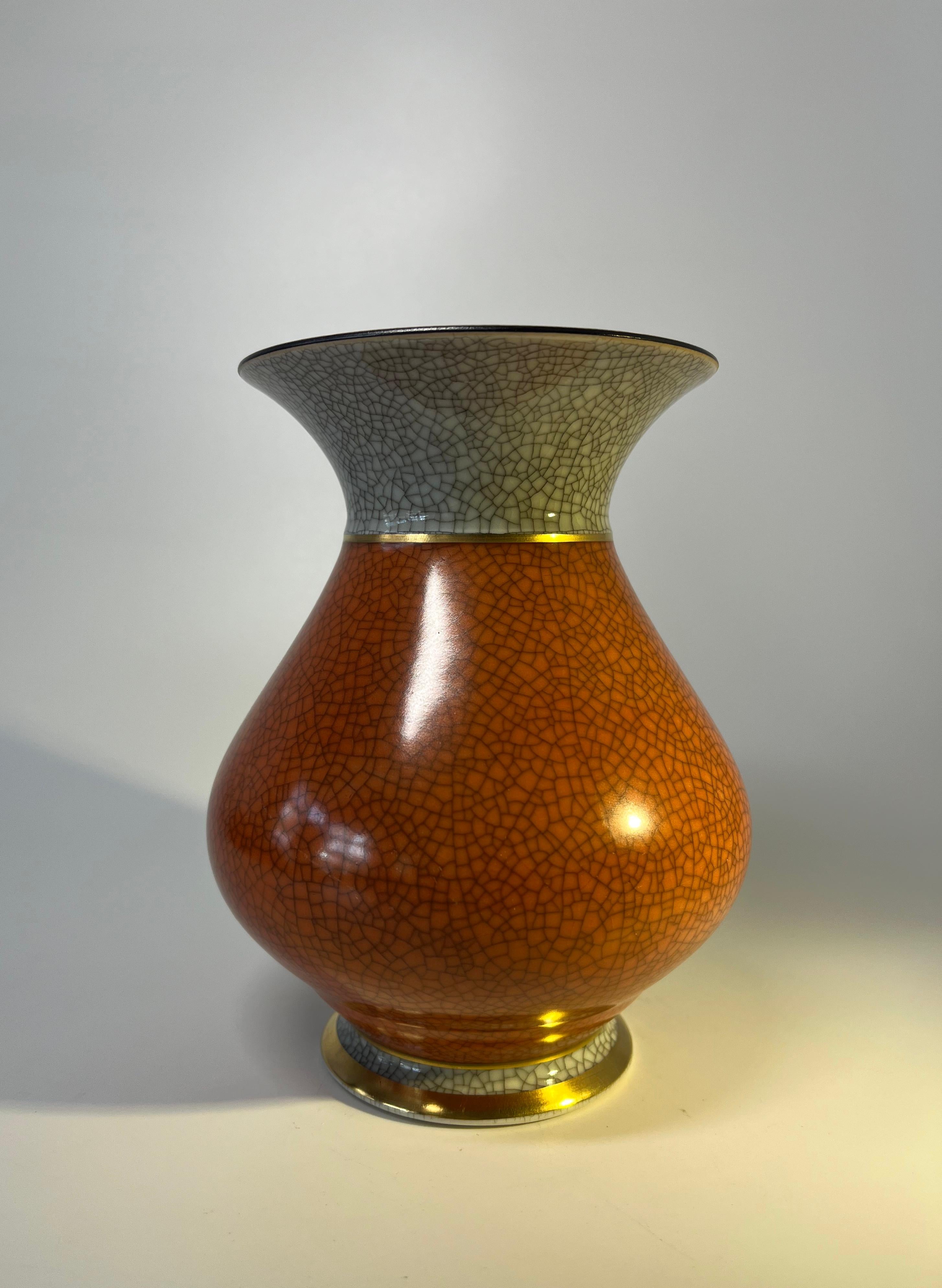 Royal Copenhagen Terracotta Crackle Glazed Vase, Gilded Banding Decoration #3060 In Excellent Condition For Sale In Rothley, Leicestershire