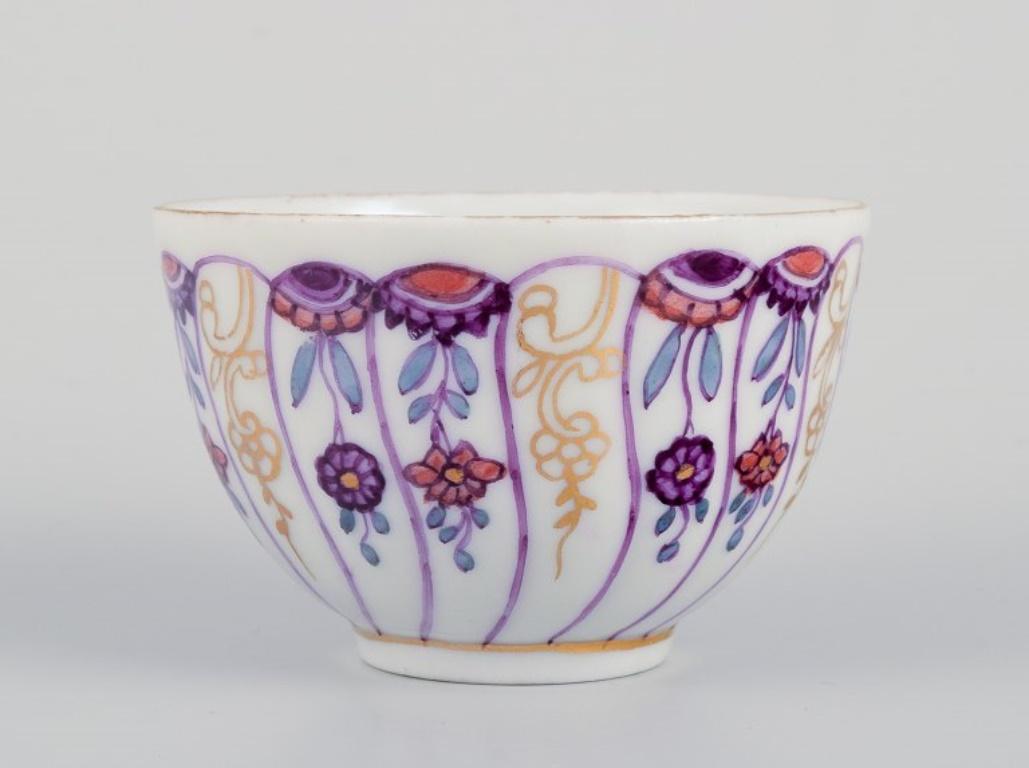 Porcelaine Royal Copenhagen. Tasse basse turque en porcelaine. Qualité muséale, fin C.I.C. en vente
