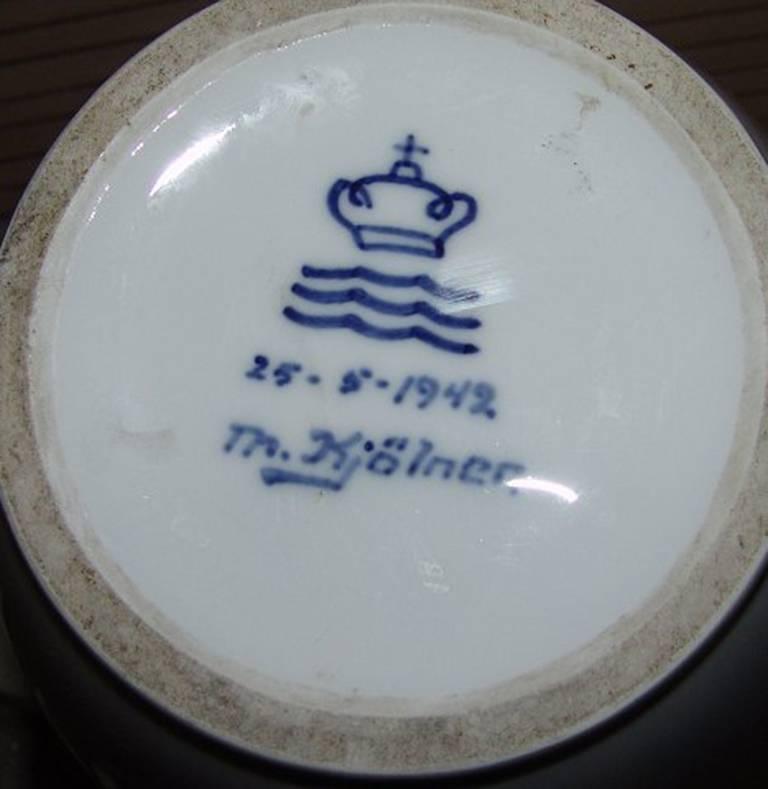 Royal Copenhagen unique vase by Theodor Kjølner from 1942 with ship. Measures 33.5 cm and is in good condition.