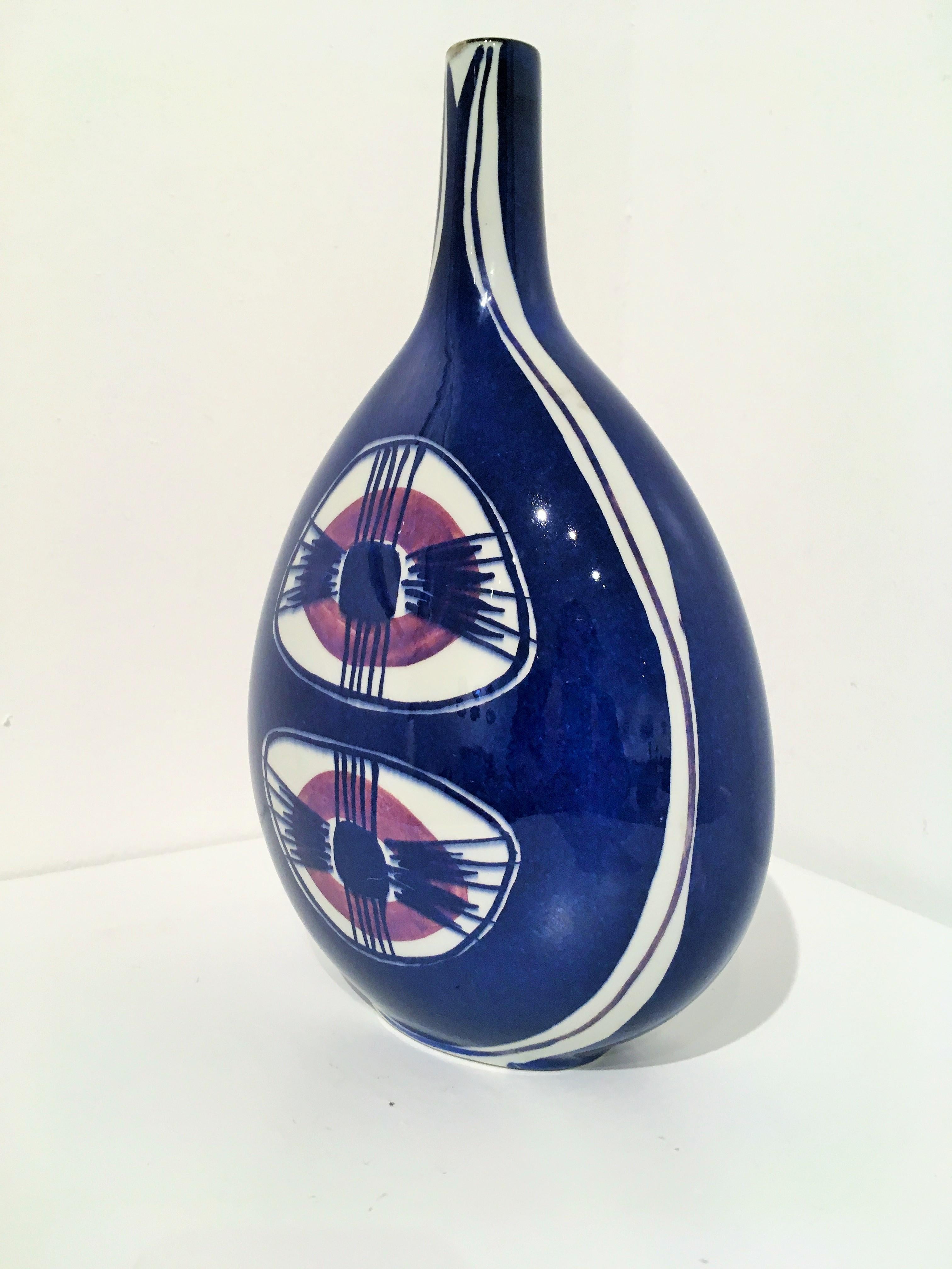 Royal Copenhagen Vase, No. 148/2740 In Good Condition For Sale In San Diego, CA