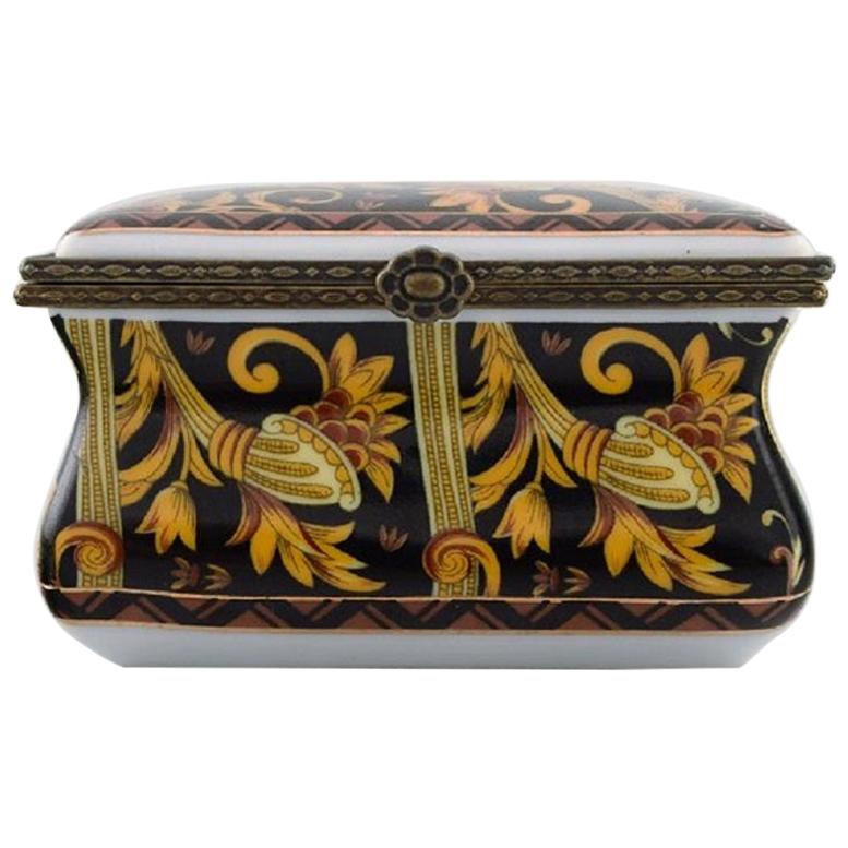 Royal Crown Derby, England, Jewelry Box in Hand-Painted Porcelain, 1920s-1930s