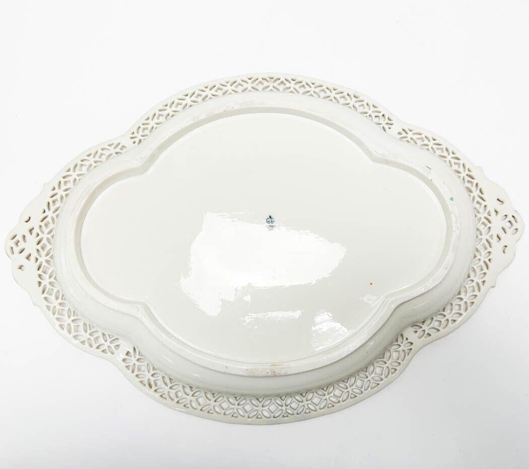  Plateau en porcelaine réticulée Royal Crown Derby peint à la main, perlé et émaillé Bon état - En vente à Gardena, CA