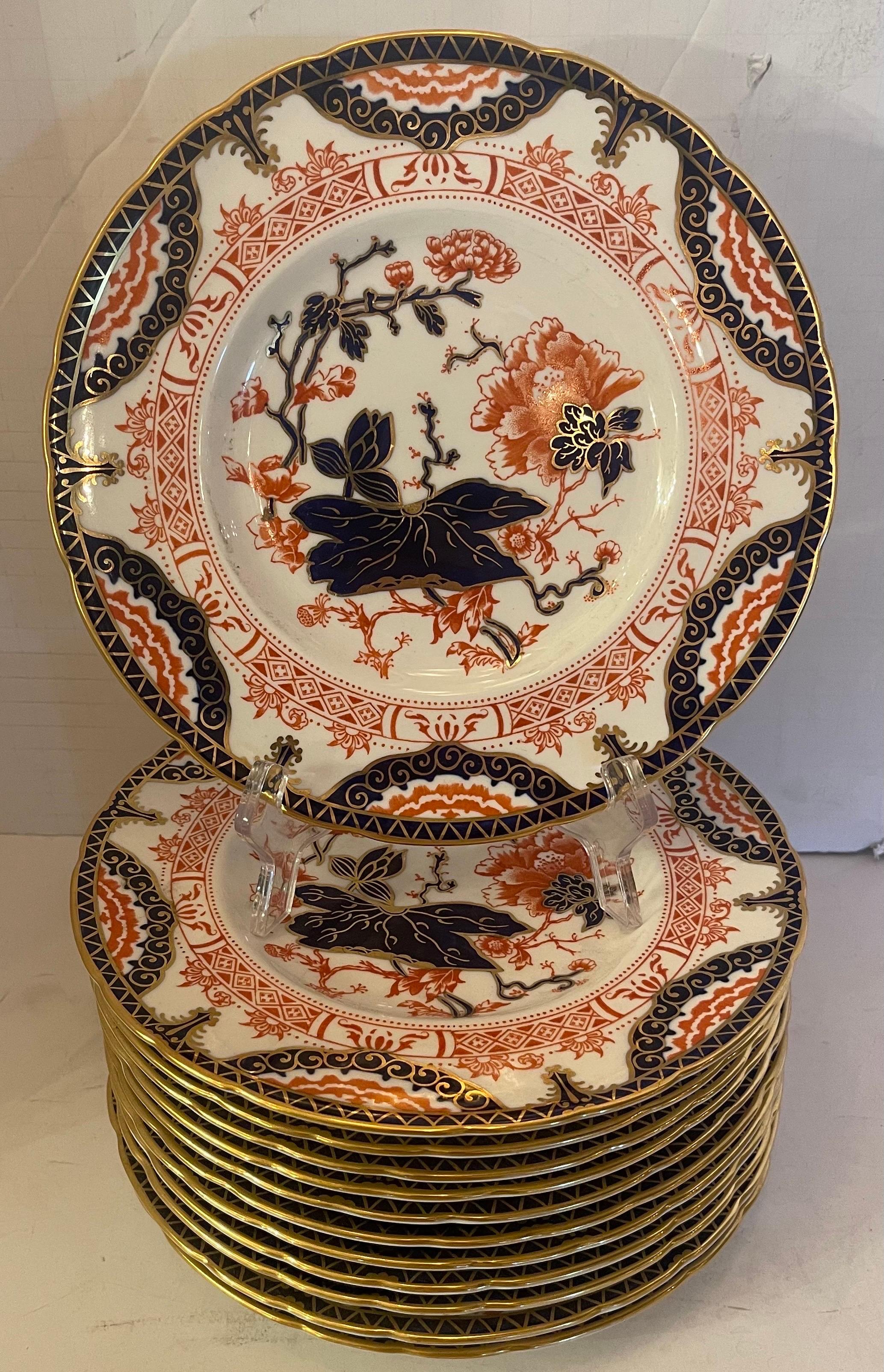 Merveilleux ensemble de 12 assiettes à déjeuner et à dessert en porcelaine Royal Crown Derby Imari / King's / Old Japan Pattern #33972Z