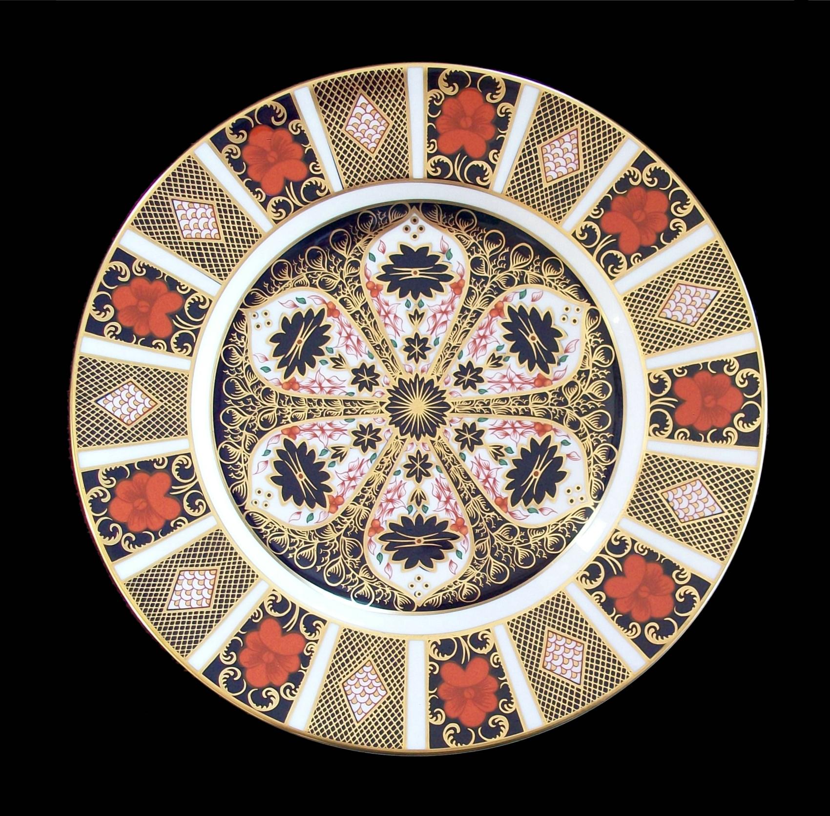 Victorian Royal Crown Derby, 'Old Imari' Pattern #1128, Dinner Plate, U.K., circa 1981
