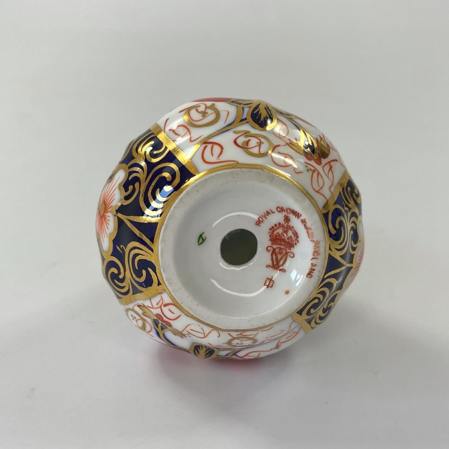 Victorian Royal Crown Derby Pepper Pot, Dated 1914
