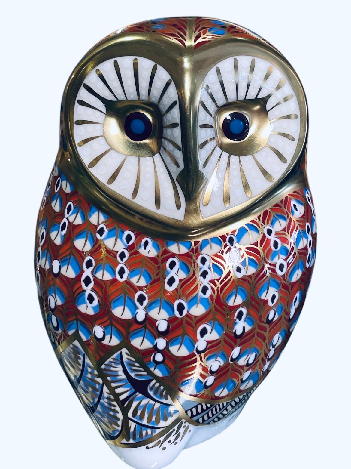 Royal Crown Derby Porcelain Imari Style Owl Figurine Paperweight For Sale 1