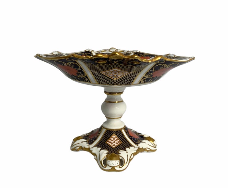 Royal Crown Derby Porcelain Imari Style Pedestal Compote For Sale 1