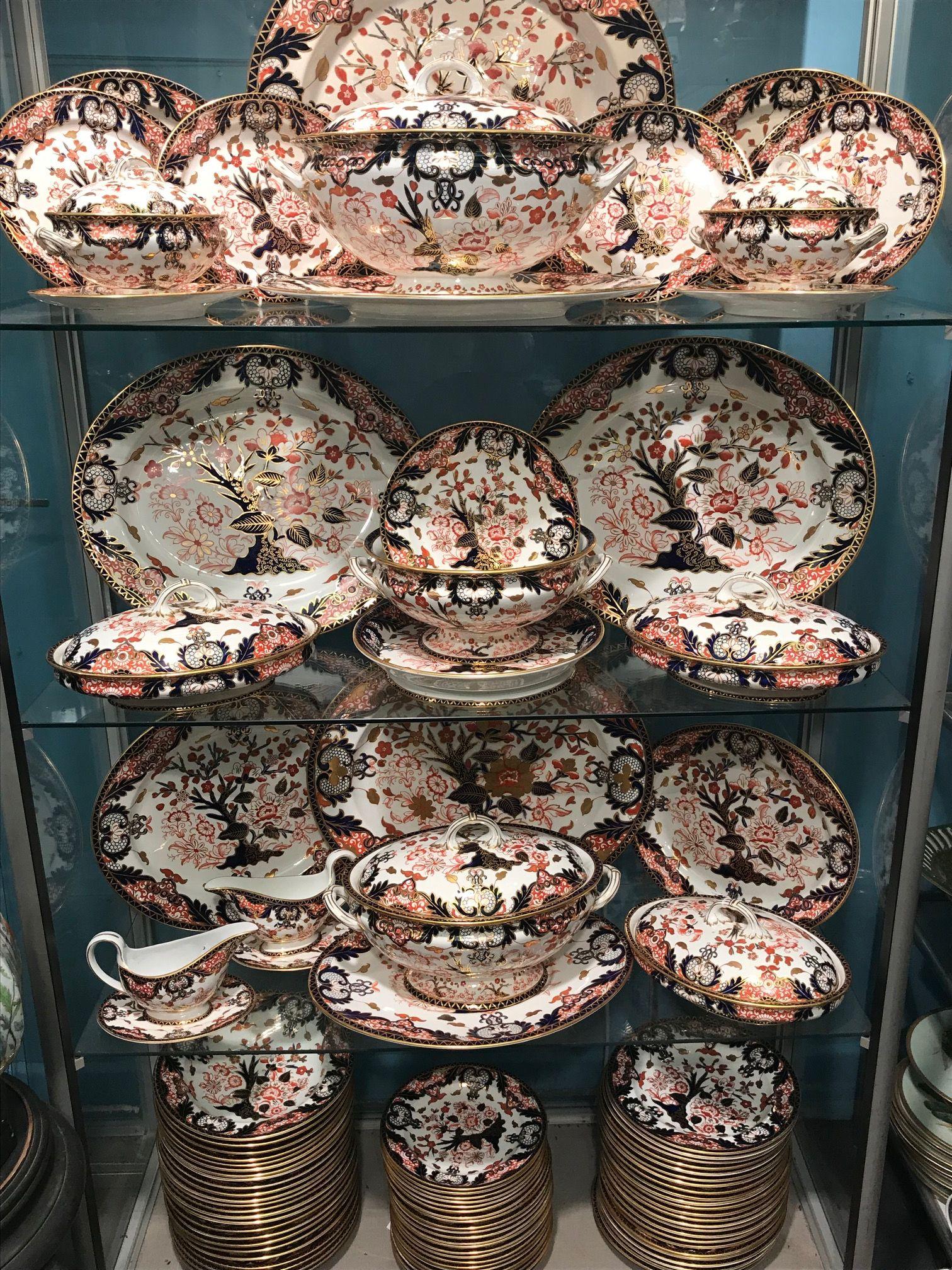 Late 19th Century Royal Crown Derby Porcelain Kings Pattern Large Dinner Service For Sale