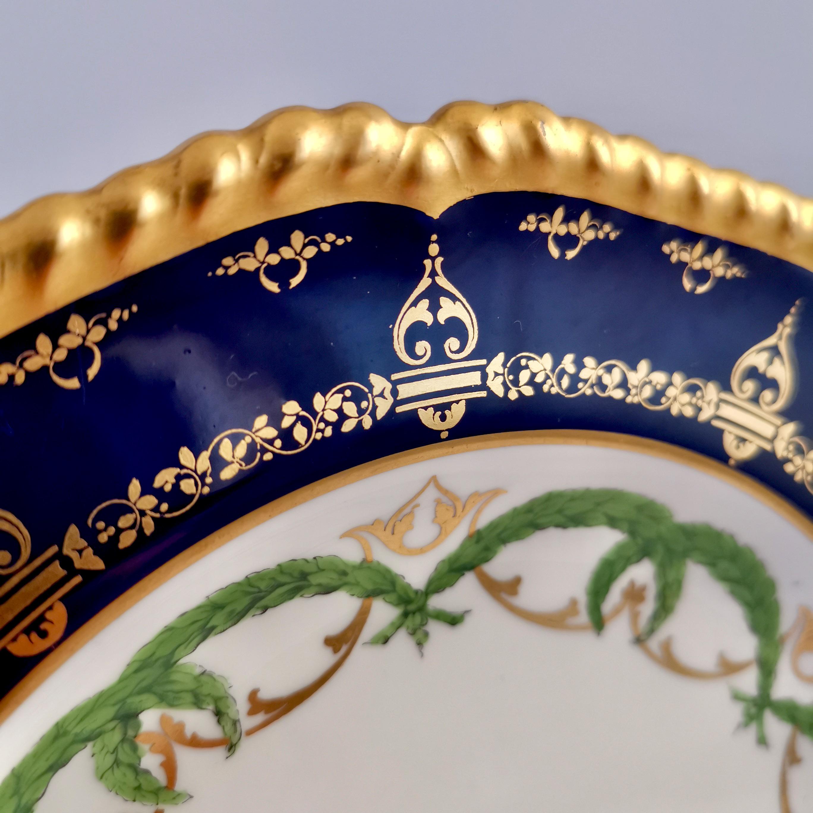 Royal Crown Derby Porcelain Plate, Cobalt Blue, Gilt and Billingsley Roses, 1907 In Good Condition In London, GB
