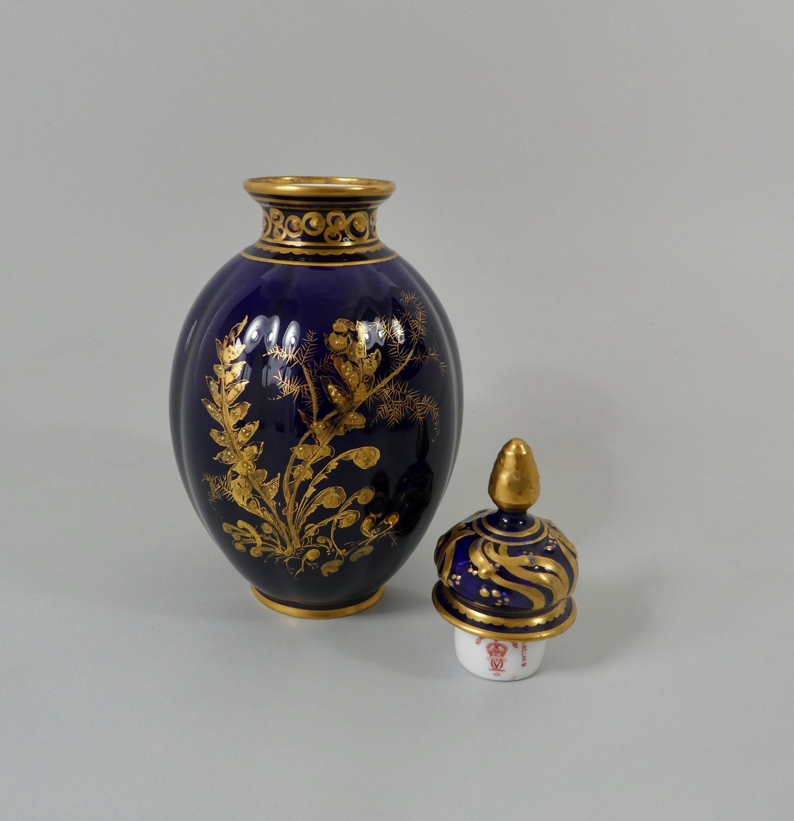 20th Century Royal Crown Derby Porcelain Vase and Cover, Dated 1909