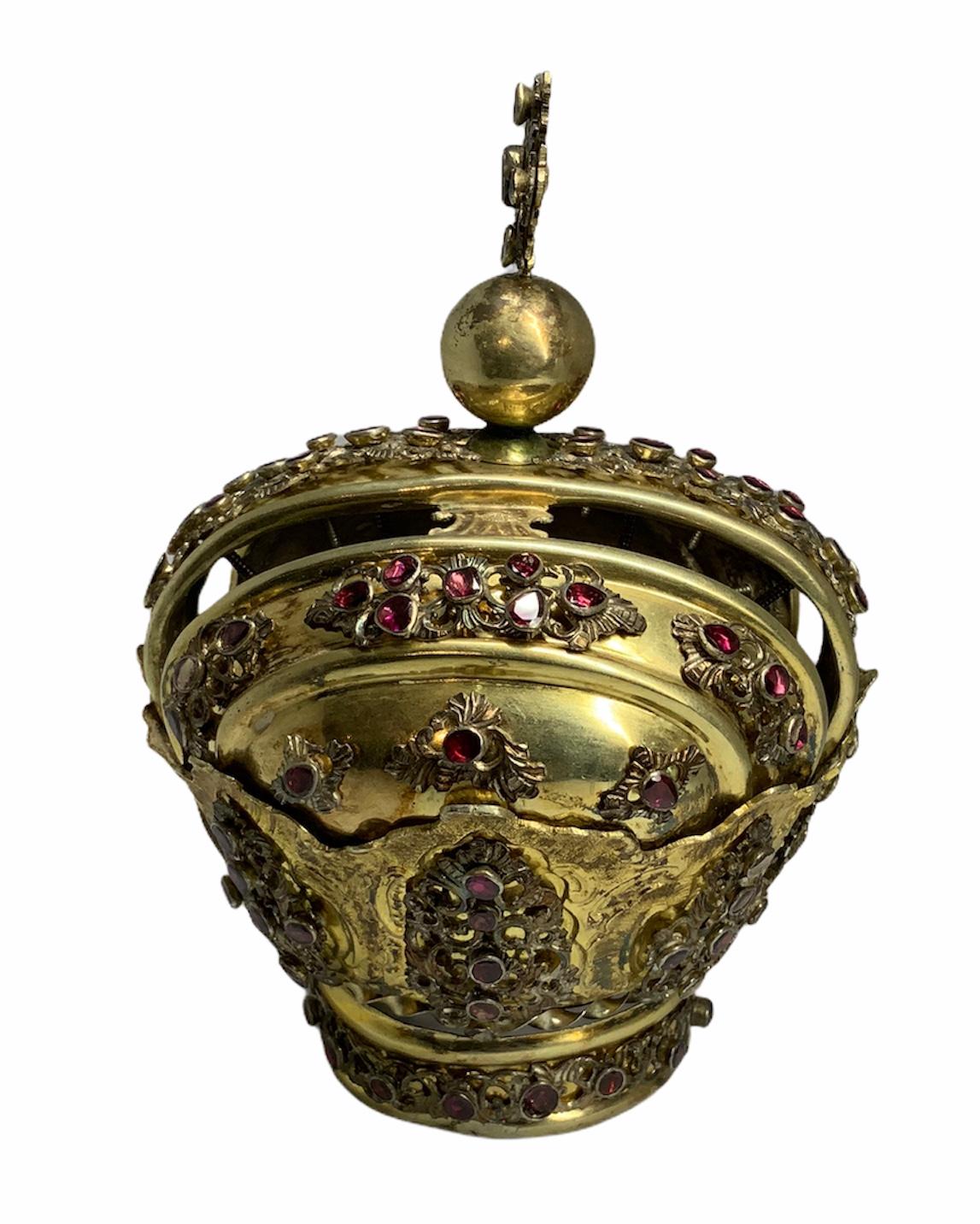 infant of prague crown