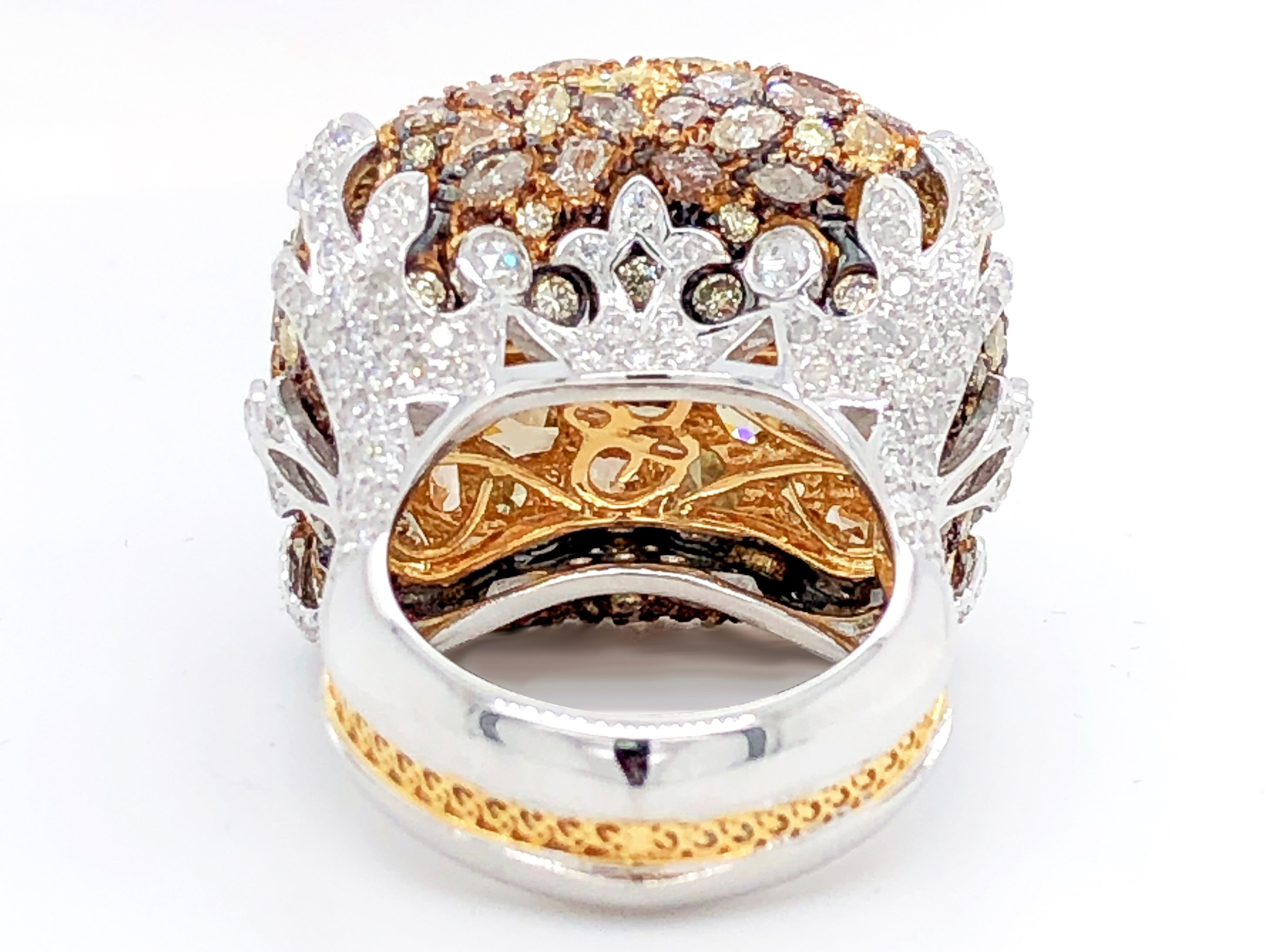 Royal Cushion Statement Ring of Mixed-Cut Fancy Color Diamonds in 18 Karat Gold For Sale 1