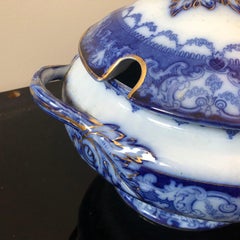 Royal Daulton Victorian Blue and White Ceramic Round British Soup Tureen 1870