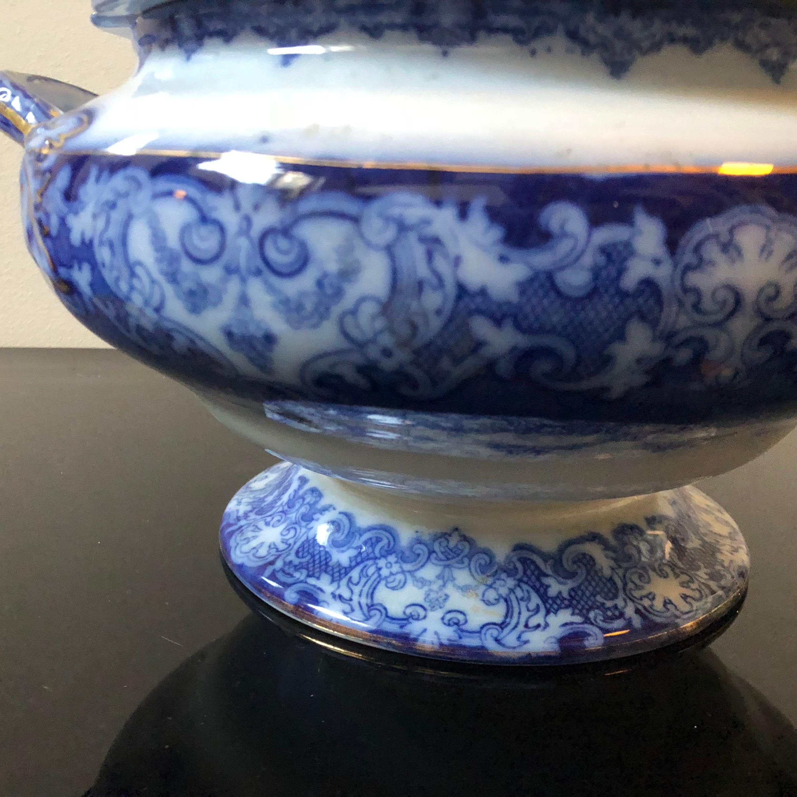 Porcelain Royal Daulton Victorian Blue and White Ceramic Round British Soup Tureen 1870