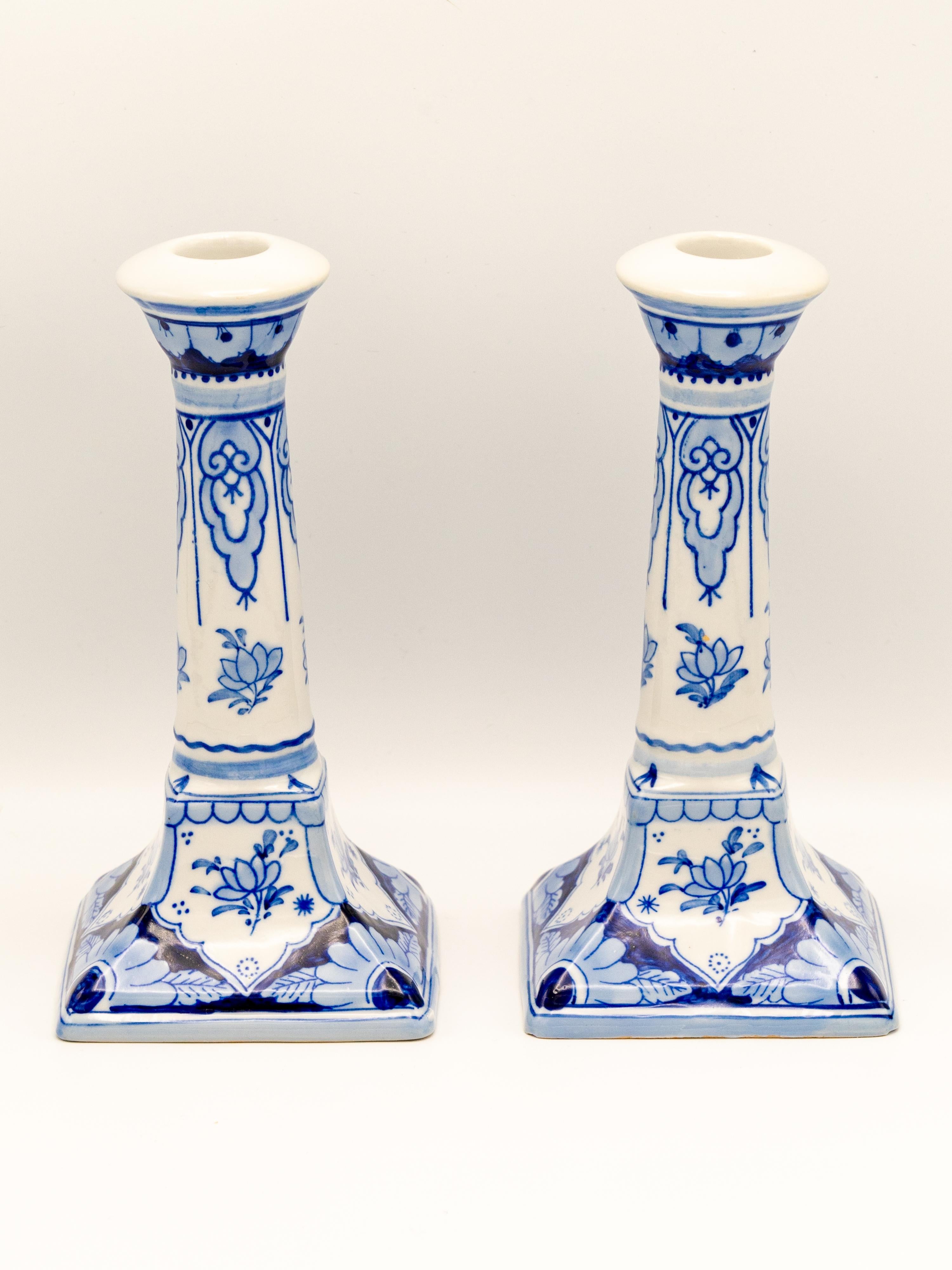 Chinoiserie Royal Delft 1988 Hand-Painted Candlesticks, Pair with Original Boxes, Delft Blue For Sale