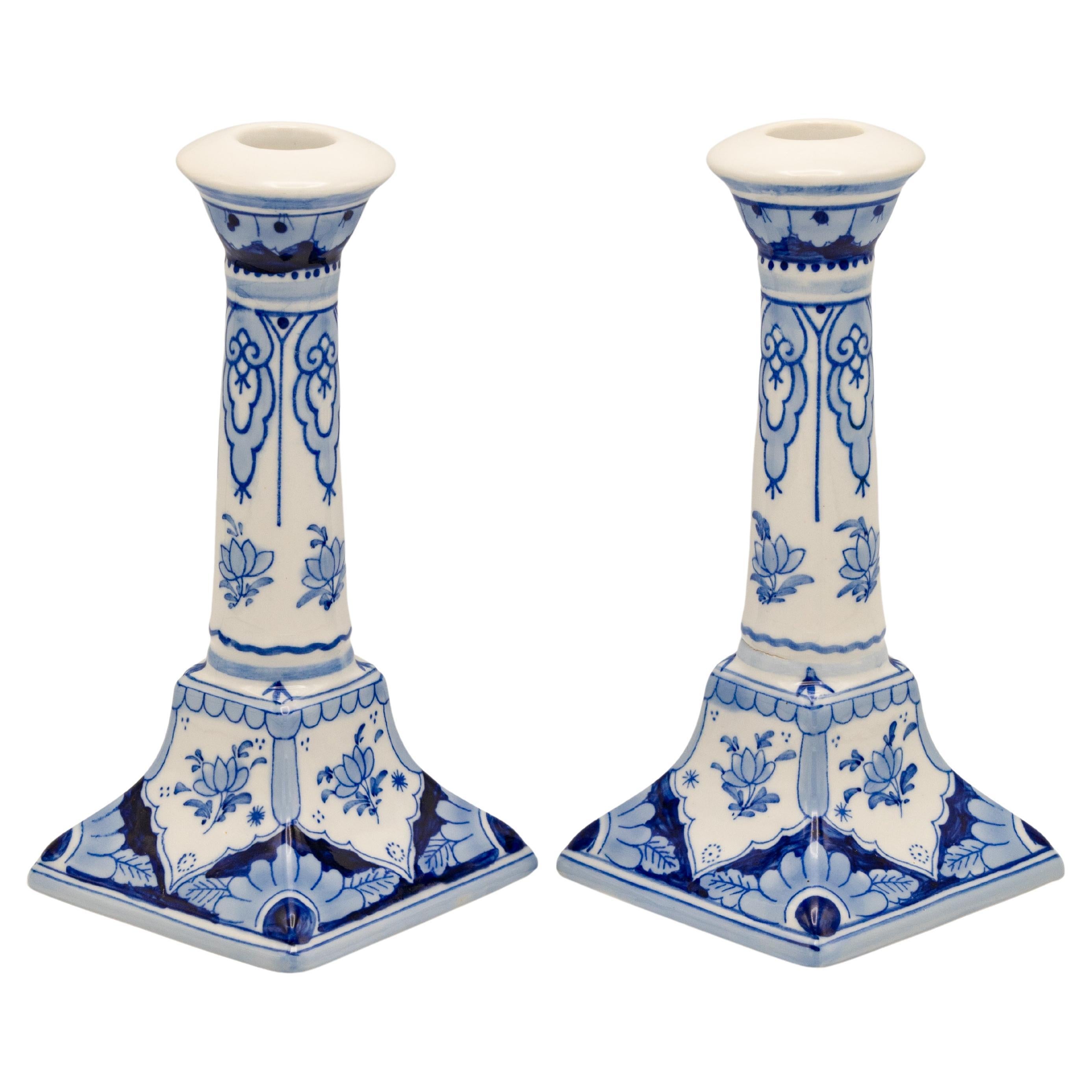Royal Delft 1988 Handbemalte Kerzenständer, Paar mit Originalverpackungen, Delft Blau