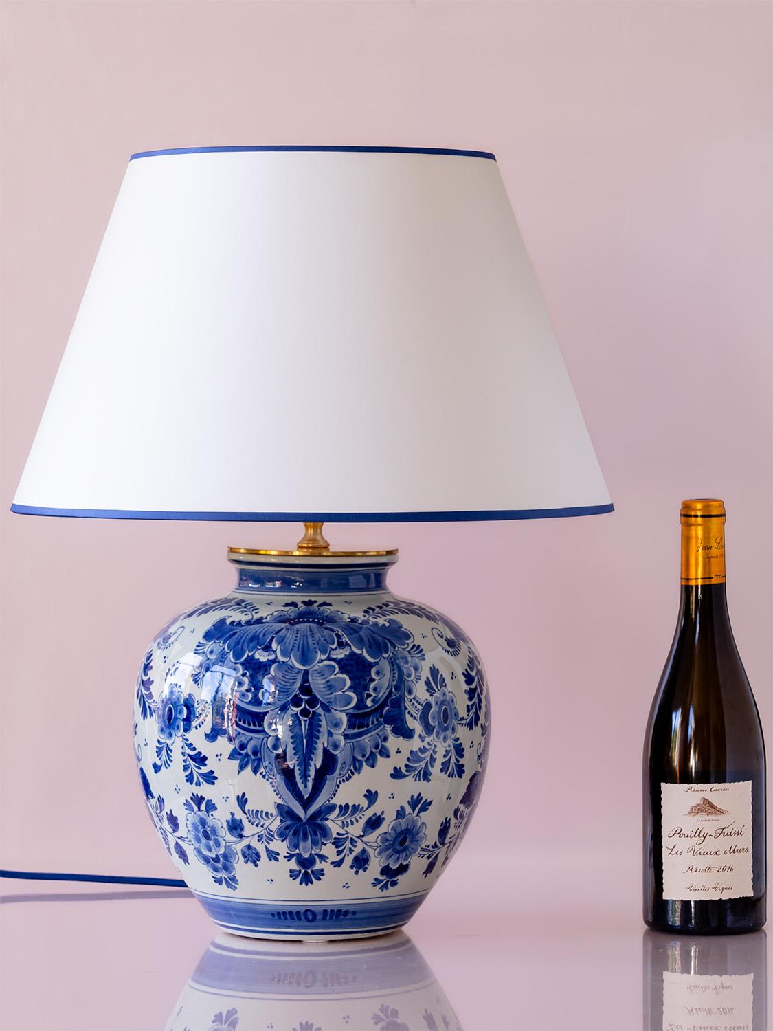 Dutch Royal Delft Blue 1974 Vase Table Lamp, White Satin Lampshade with Cobalt Trim For Sale