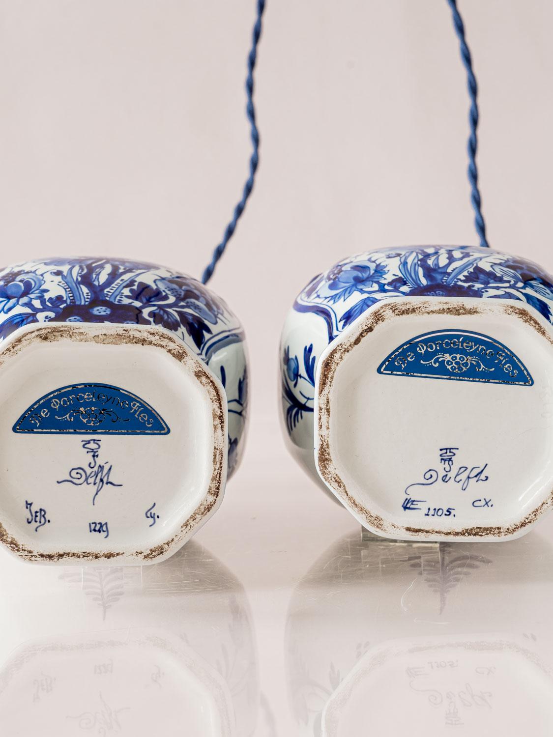 Lampade da tavolo Royal Delft Blu Luigi XV 1978-1979 con nuovi paralumi plissettati Cobalto in vendita 6