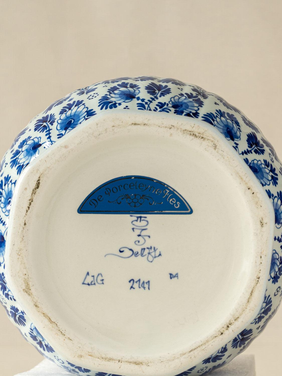 Lampe de table bleue Royal Delft avec nouvel abat-jour en soie Ikat tissée à la main en vente 3