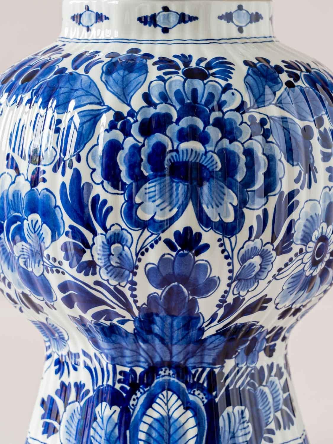 Royal Delft Blue Table Lamps (1964 & 1978) with New Cobalt Blue Lampshades In Good Condition In AMSTERDAM, NL