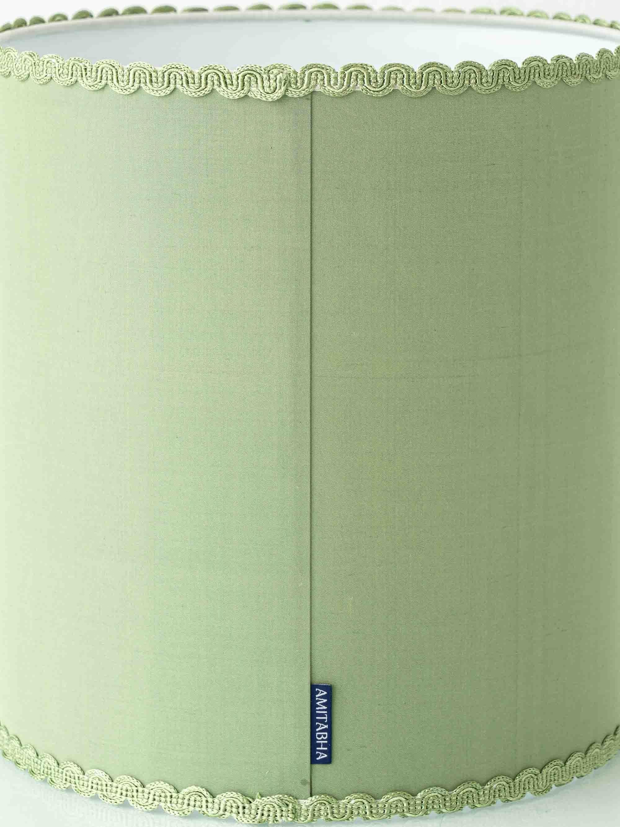Royal Delft Blue Table Lamps, 1970s, with New Green Silk Lamphades, Pair For Sale 6