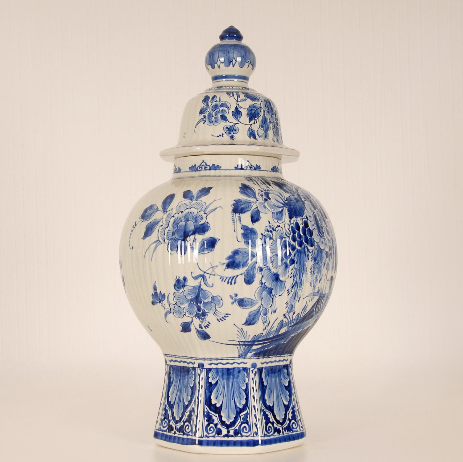 Royal Delft Covered Baluster Vase Earthenware Blue & White Vase Urn 1
