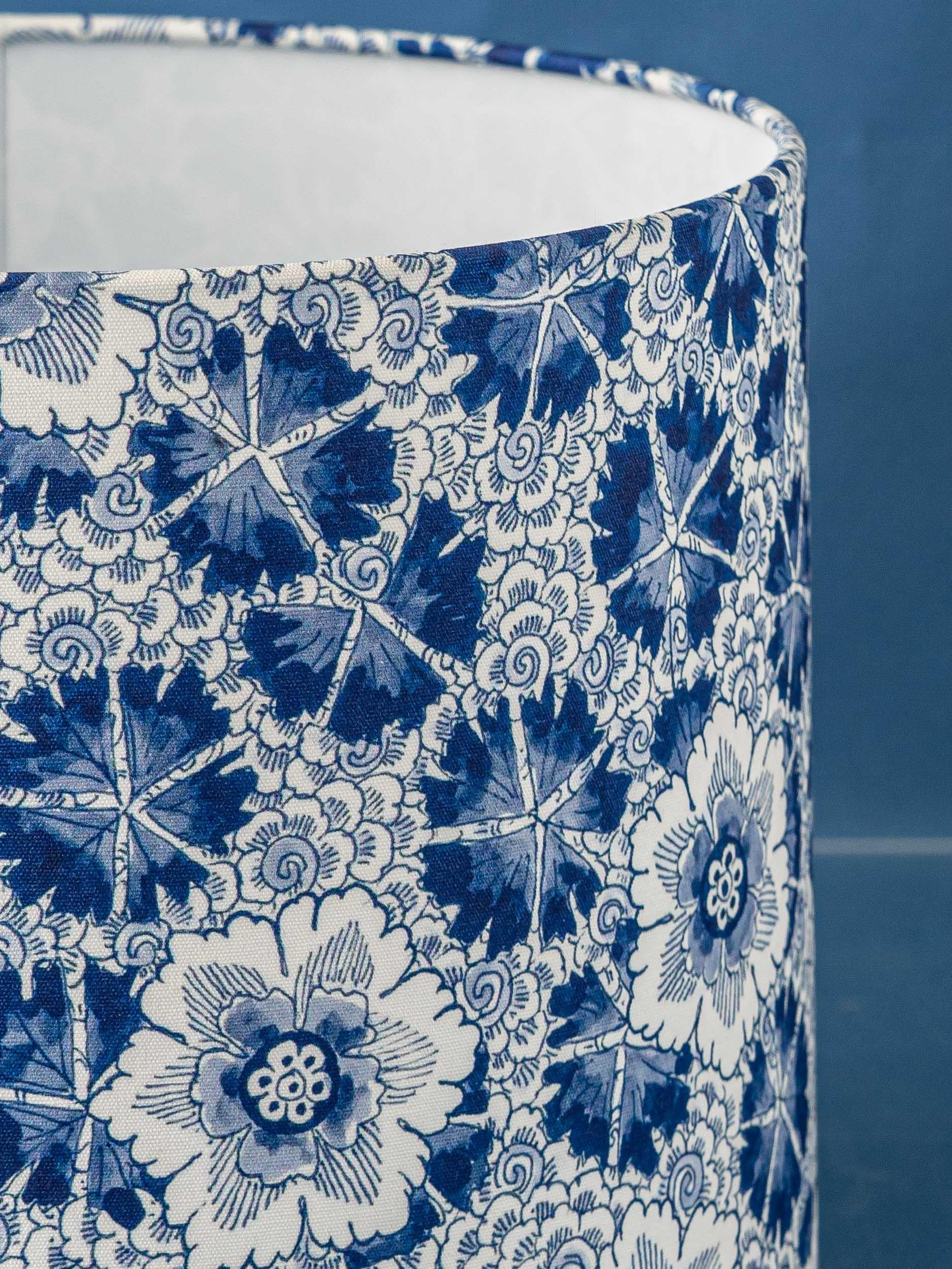 Lampada da tavolo Royal Delft con paralume con stampa Revival Heritage, su ordinazione in vendita 7