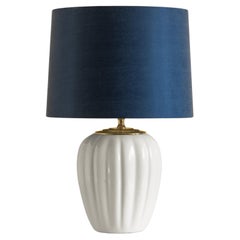 Lampe de table blanche Royal Delft (1930) avec nouvel abat-jour bleu Capri