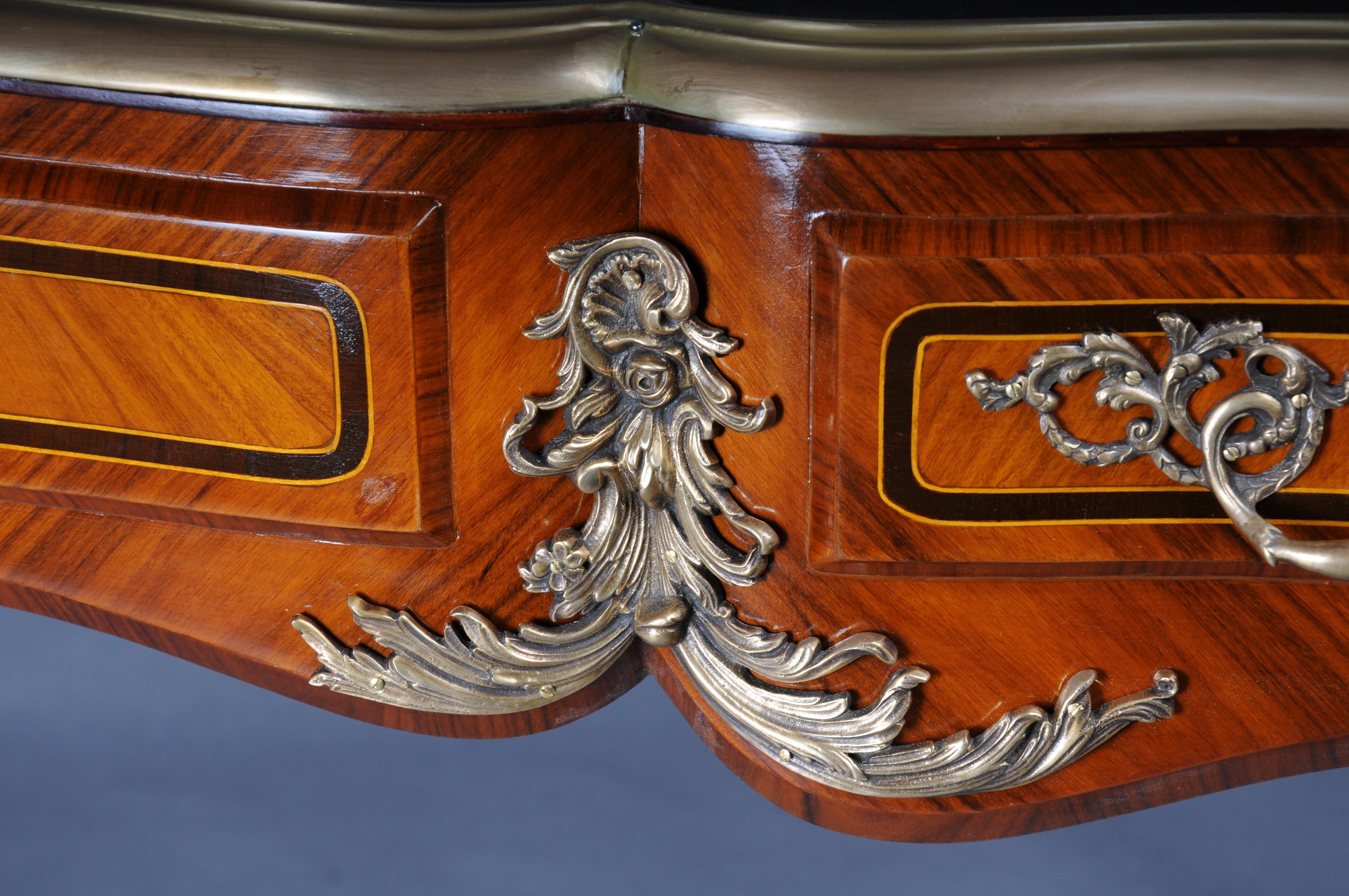 Scrivania reale/bureau plat in stile Luigi XV con impiallacciatura in vendita 11