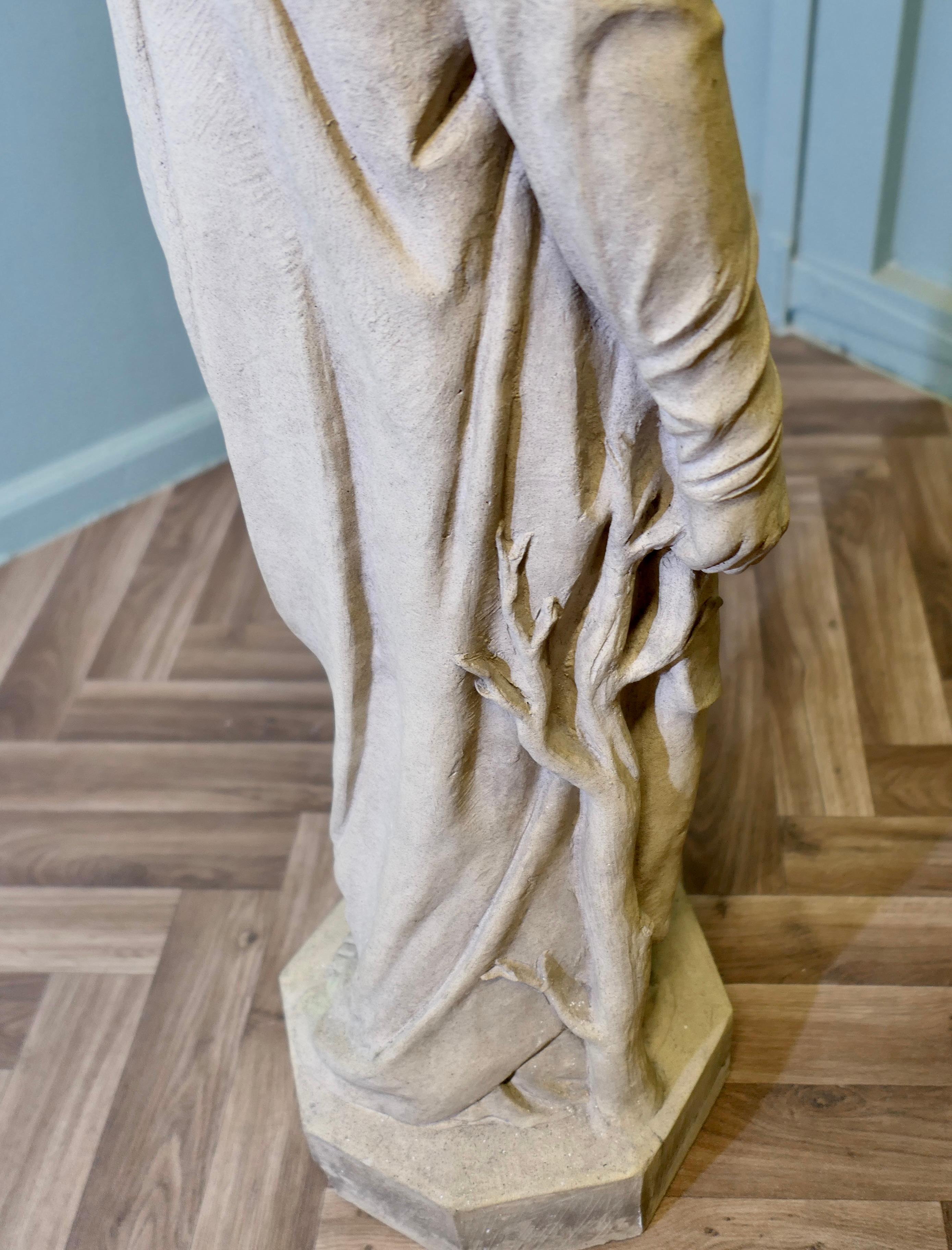 Royal Doulton Statue de femme en terre cuite signée C G Bon état - En vente à Godshill, Isle of Wight