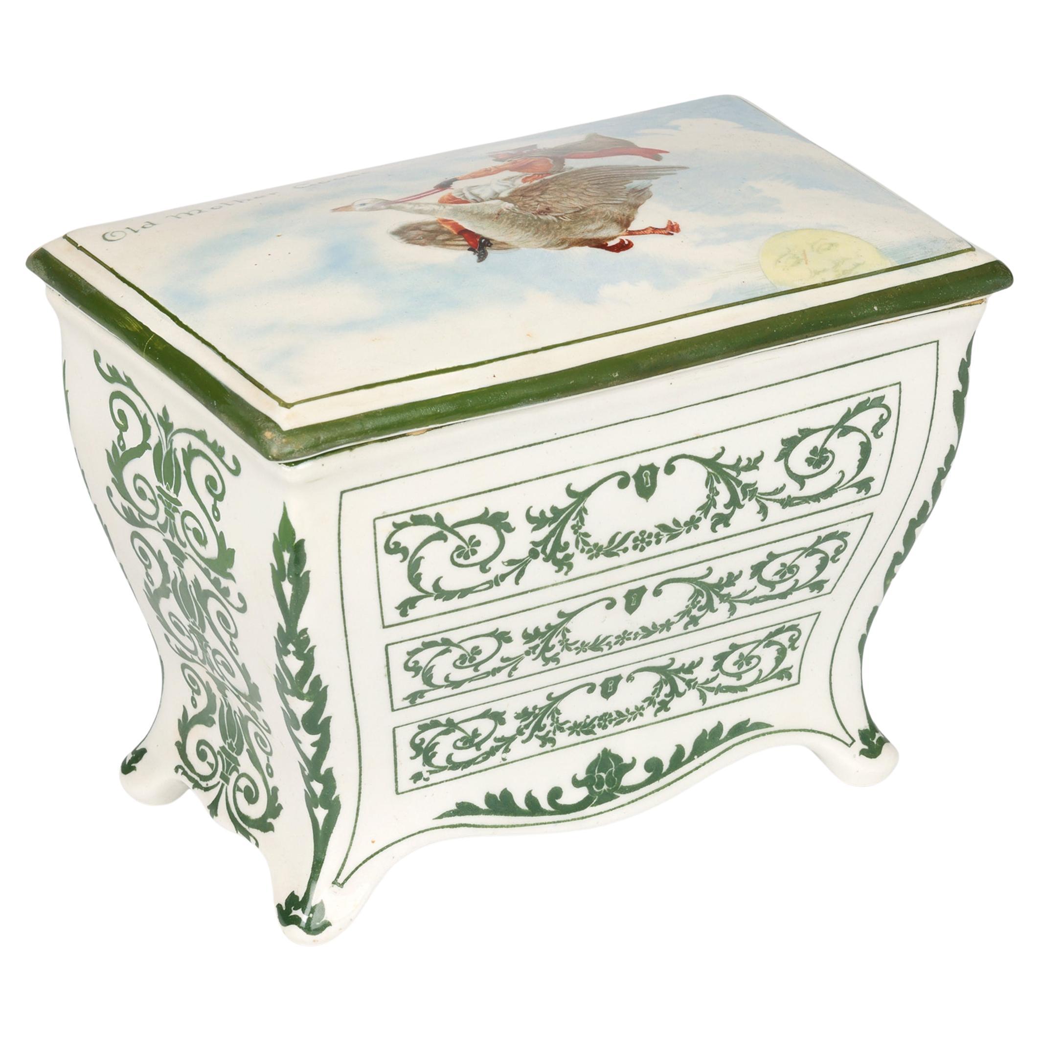 Royal Doulton for Huntley 
Palmers Porcelain Old Mother Goose Biscuit box en vente