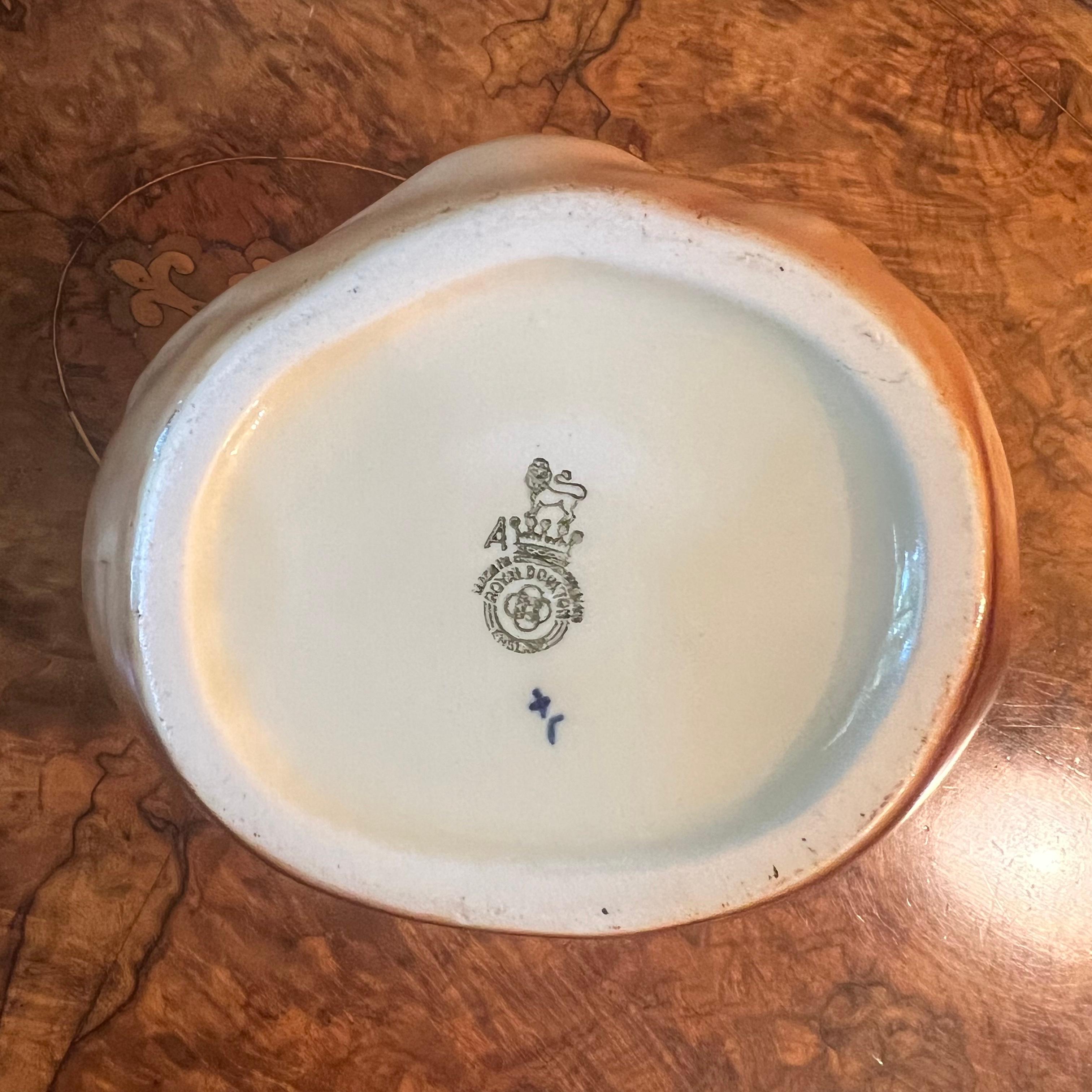 Porcelaine Pichet à corniche Royal Doulton John Bareleycorn en vente