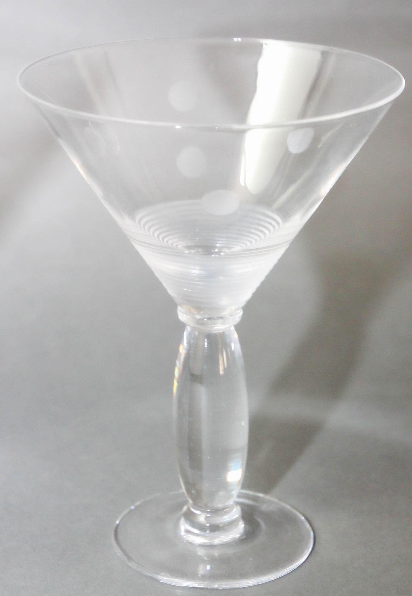 ROYAL DOULTON Martini Crystal Etched Glasses Set of 2 Vintage Cocktail Barware For Sale 6