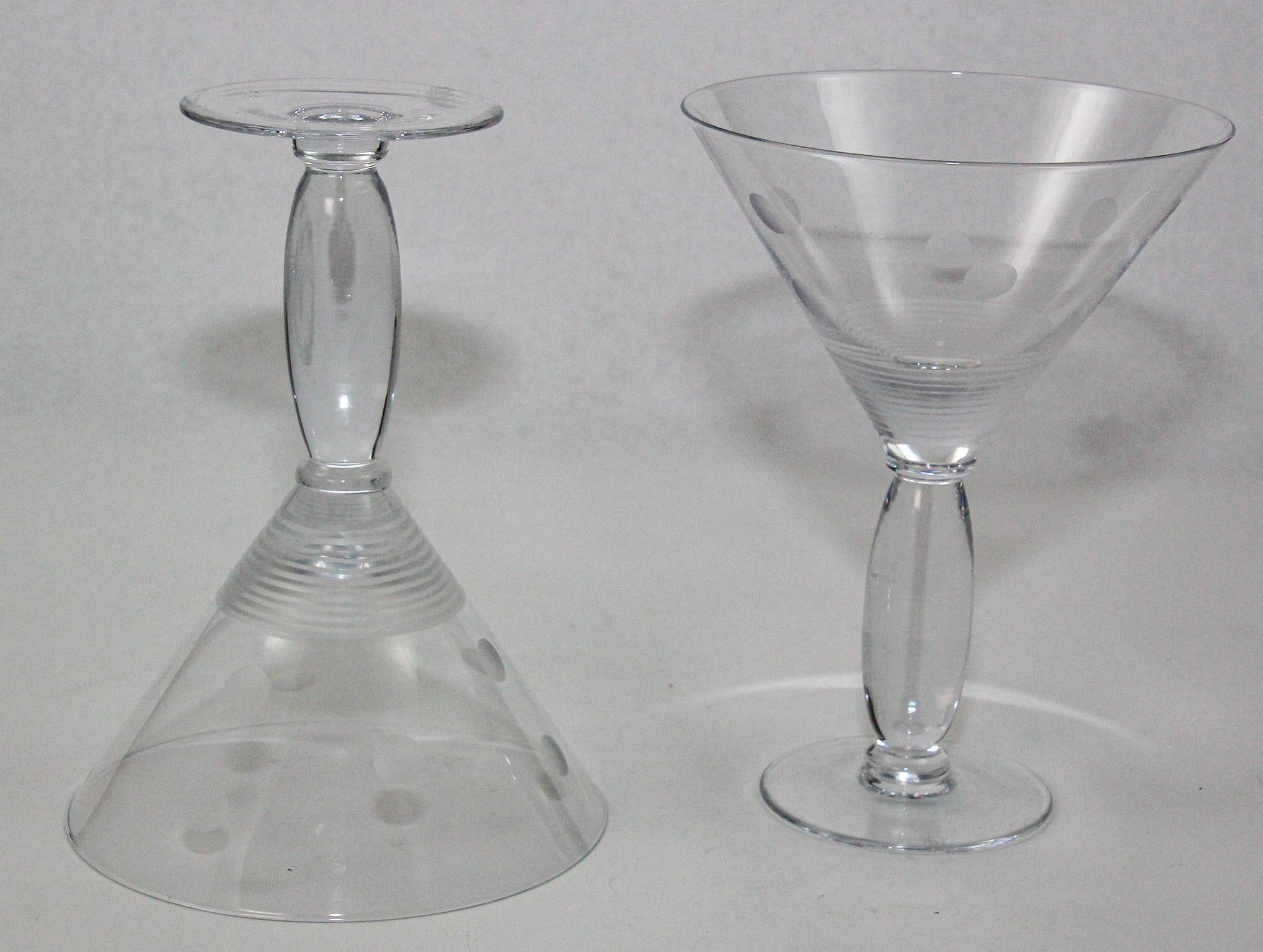 20th Century ROYAL DOULTON Martini Crystal Etched Glasses Set of 2 Vintage Cocktail Barware For Sale