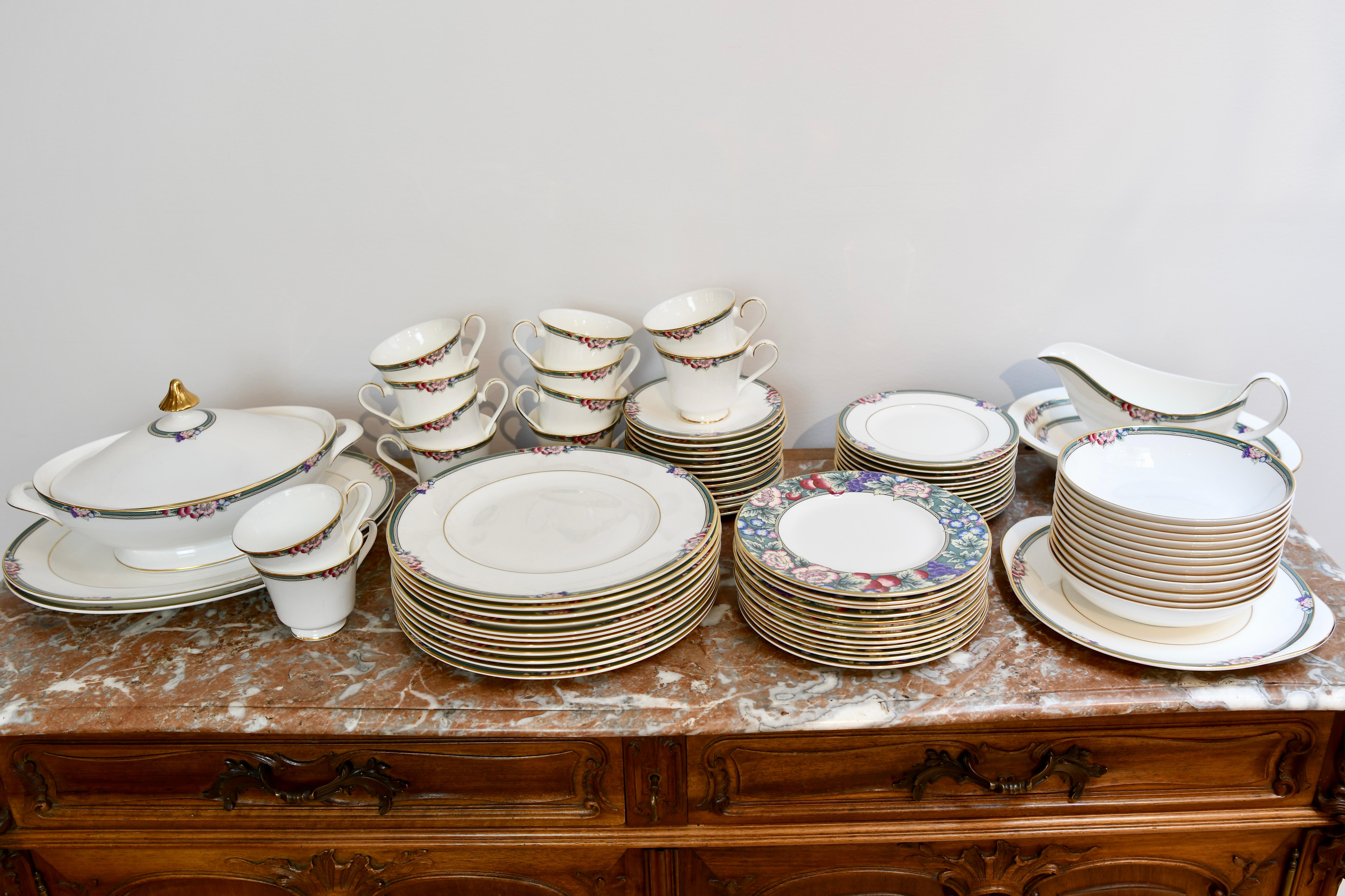 20th Century Royal Doulton Orchard Hill Dinnerware Set For Sale