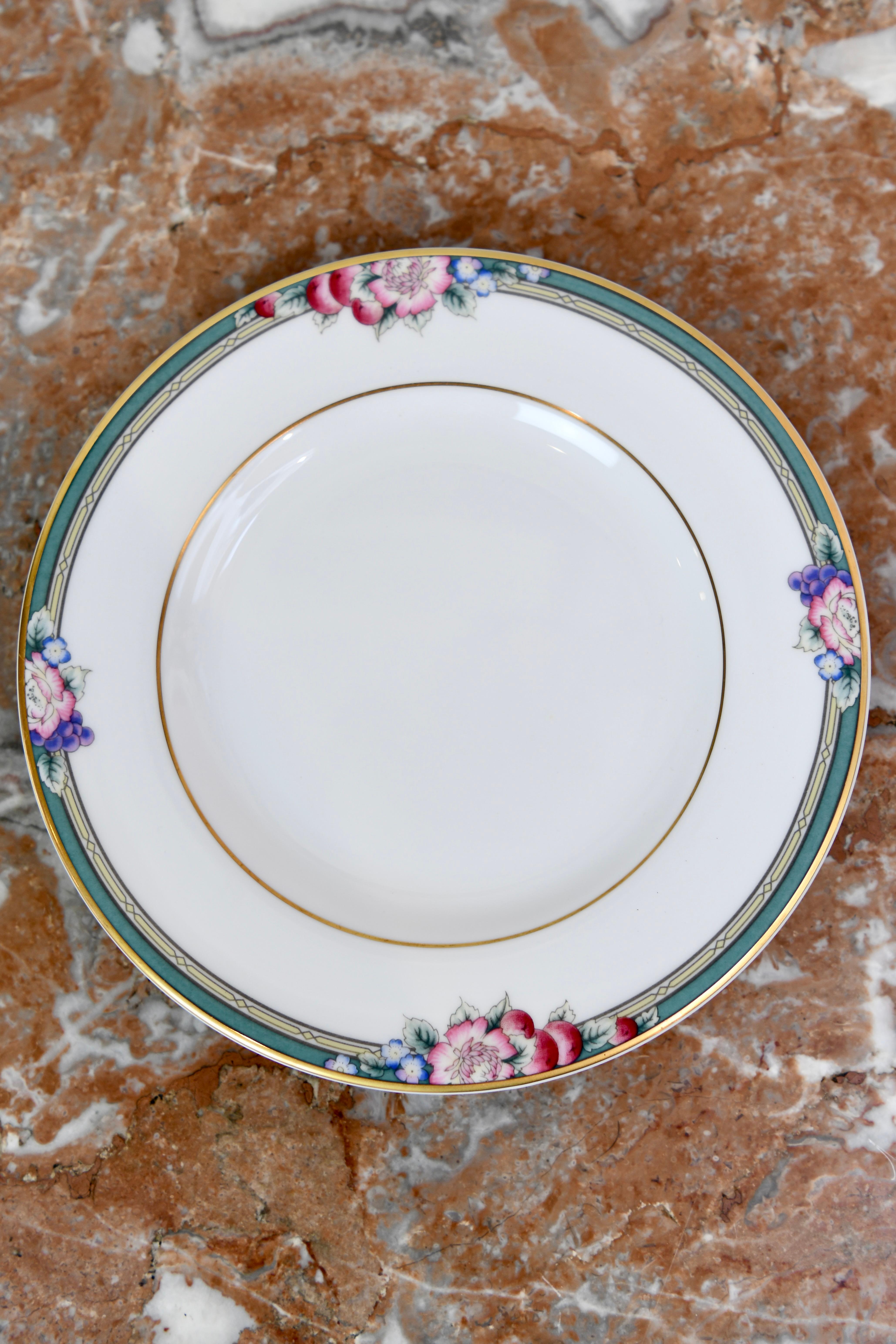 Porcelain Royal Doulton Orchard Hill Dinnerware Set For Sale