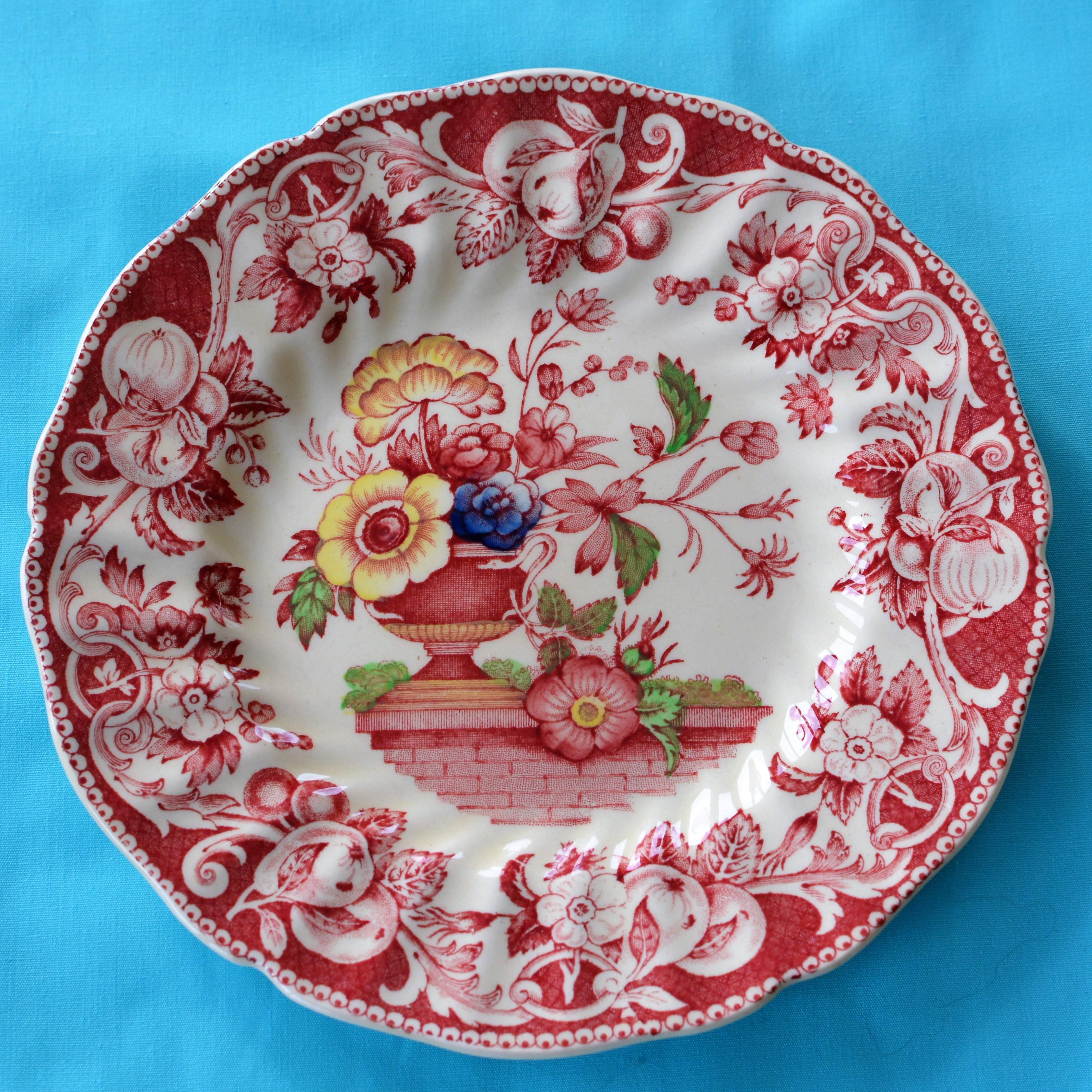 Victorian Royal Doulton Pomeroy Red Multi-Color Center Design China For Sale