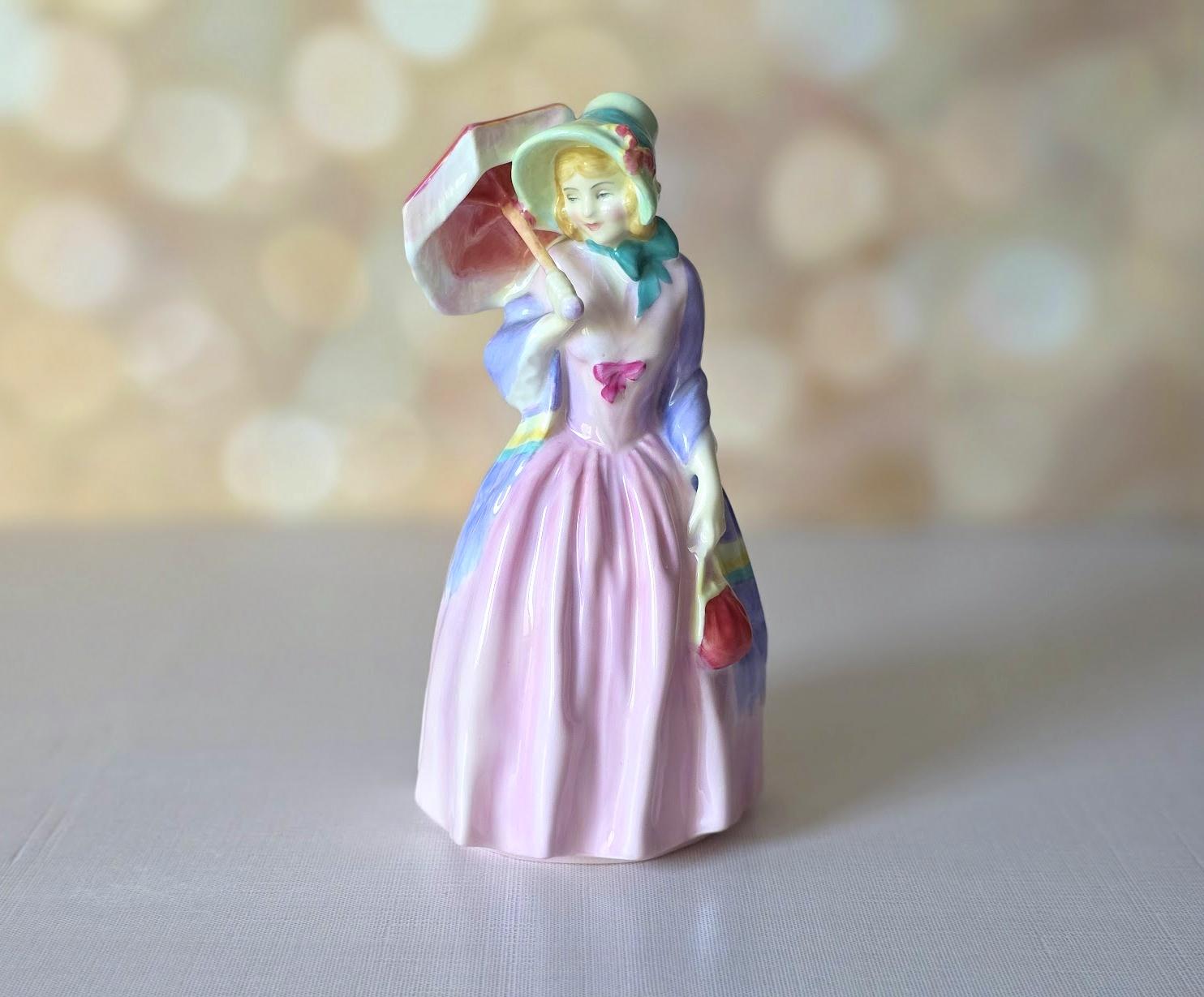 Exquisite Vintage Royal Doulton 
