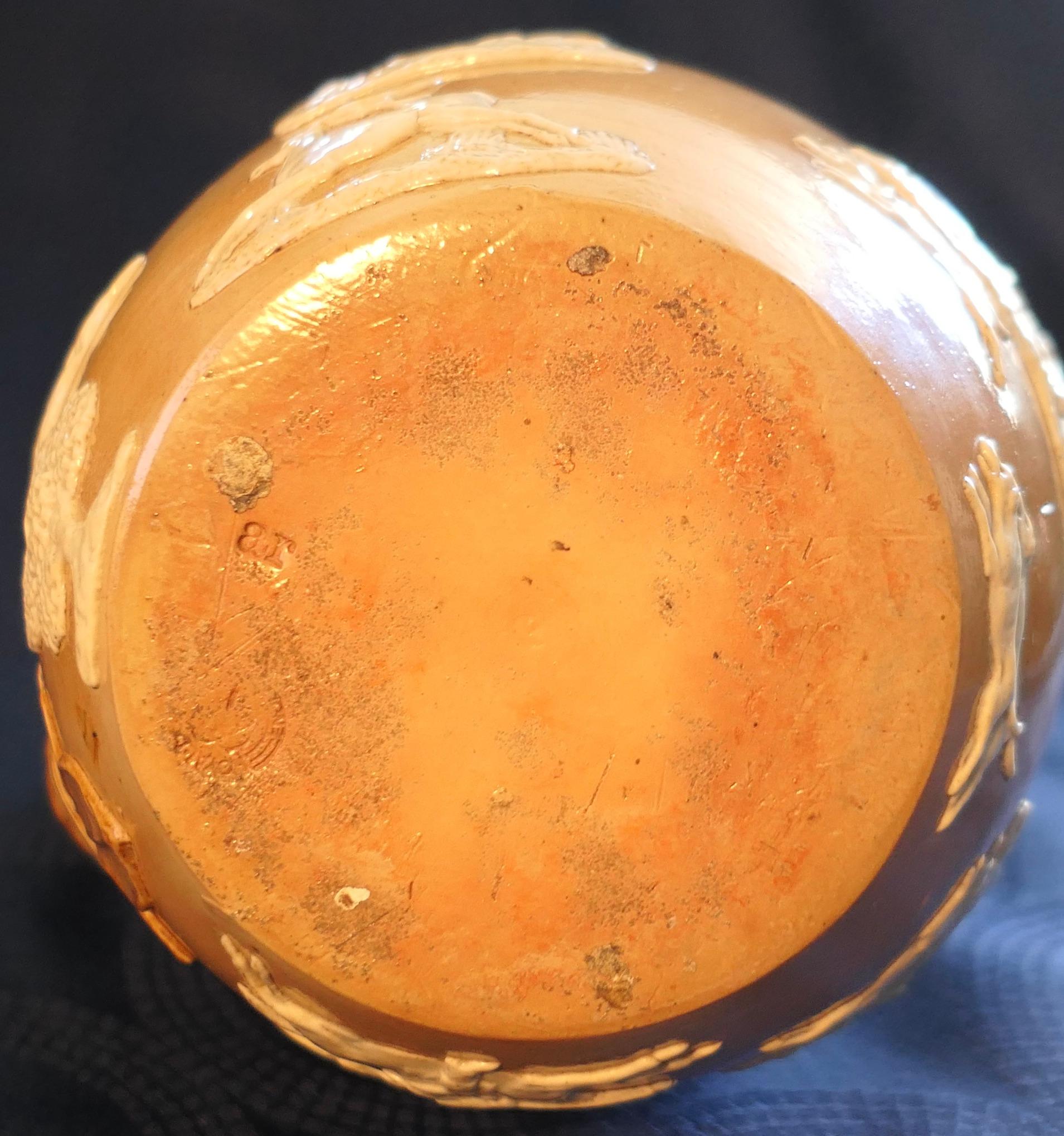 Début du 20ème siècle Cruche à moisson en grès de Royal Doulton     en vente